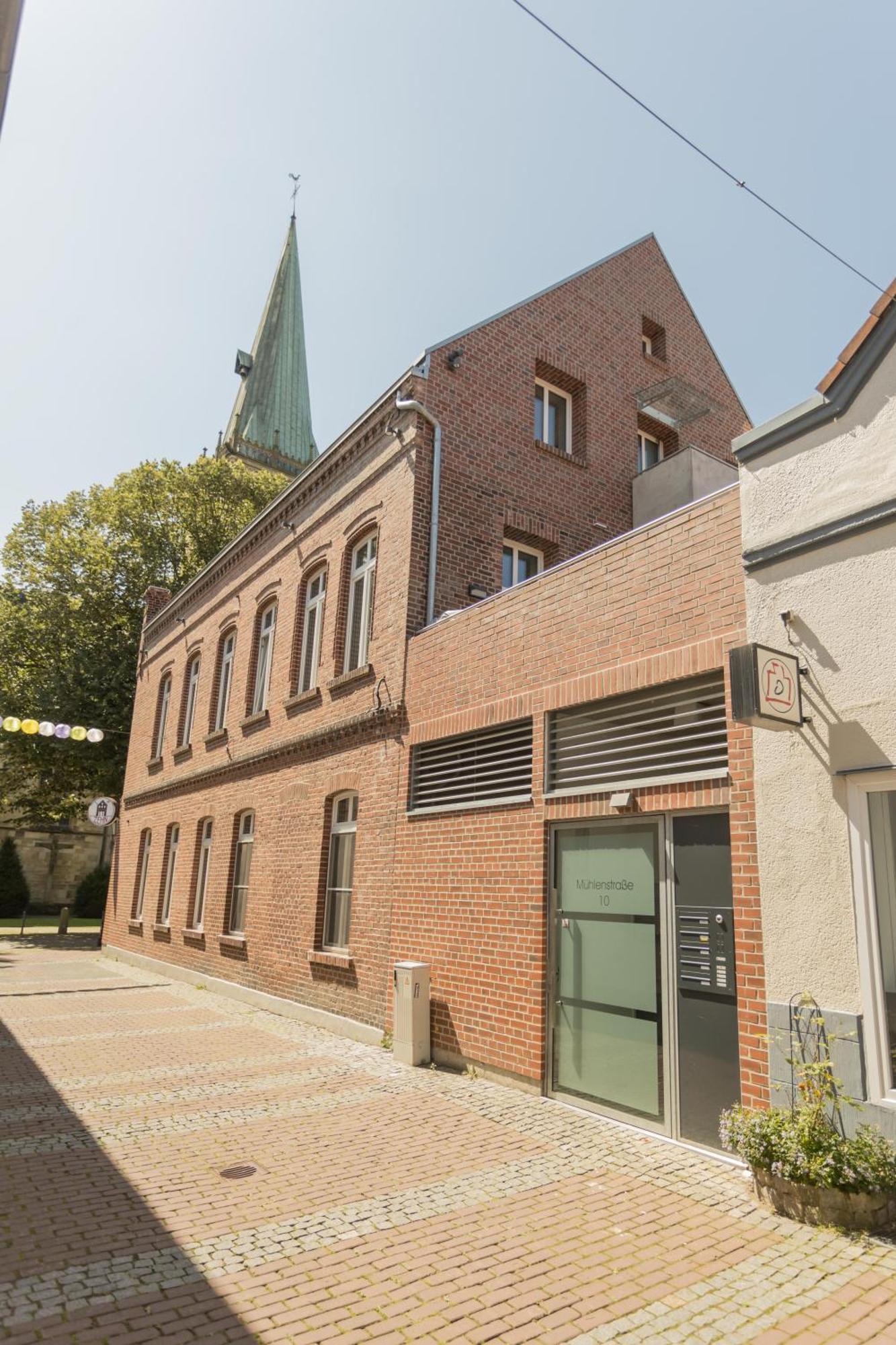 Stilvolles City-Apartment Glocke ลือดิงเฮาเซน ภายนอก รูปภาพ